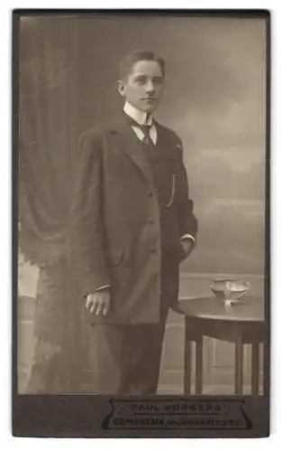 Fotografie Paul Vorberg, Oschersleben, Halberstädter Str. 2, Porträt eines jungen Mannes