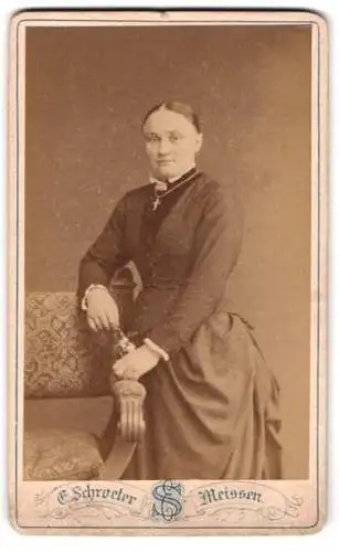 Fotografie E. Schroeter, Meissen, Obergasse 597, Porträt einer Dame