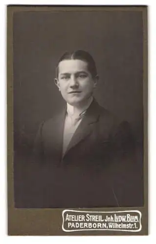 Fotografie Atelier Streil, Paderborn, Wilhelmstr. 1, Porträt eines jungen Mannes