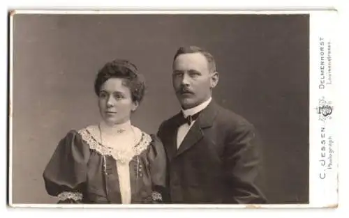 Fotografie C. Jessen, Delmenhorst, Louisenstrasse, Porträt eines Paares