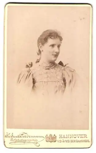 Fotografie Emil Tiedemann, Hannover, Ernst August Platz 5, Portrait einer Dame