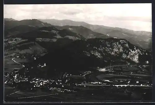 AK Deutschfeistritz, Gesamtansicht mit Viadukt und Bergen aus der Vogelschau