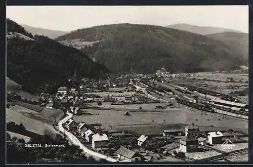 AK Selztal /Steiermark, Gesamtansicht mit Strasse aus der Vogelschau