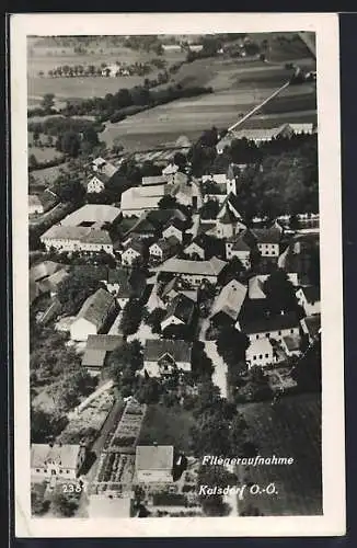 AK Kalsdorf /O.-Ö., Teilansicht mit Kirche, Fliegeraufnahme