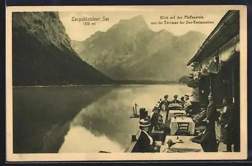 AK Eisenerz /Leopoldsteiner See, Blick auf den Pfaffenstein von der Terrasse des See-Restaurants