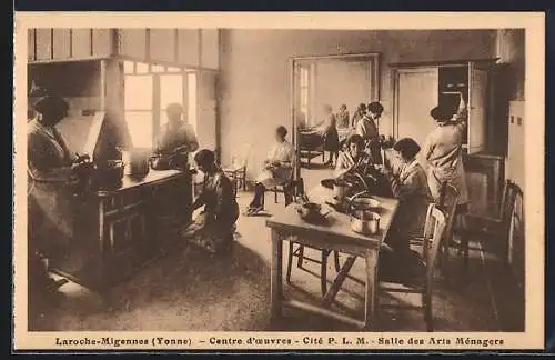 AK Laroche-Migennes /Yonne, Centre d`oeuvres, Cité P.L.M., Salle des Arts Ménagers