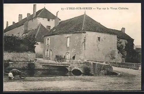 AK L`Isle-sur-Serein, Vue sur le Vieux Château