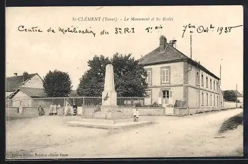 AK St-Clément /Yonne, Le Monument et les Écoles