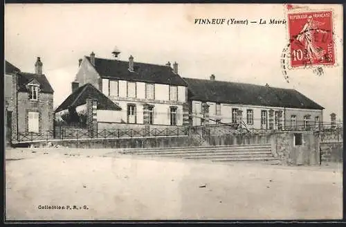 AK Vinneuf /Yonne, La Mairie