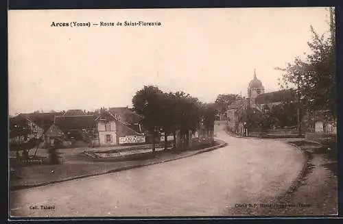 AK Arces /Yonne, Route de Saint-Florentin avec vue sur l`église et les bâtiments environnants