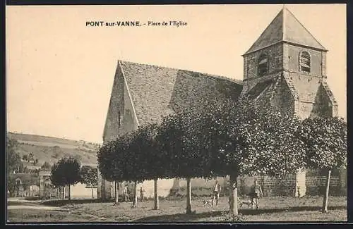 AK Pont-sur-Vanne, Place de l`Église