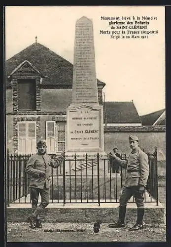 AK Saint-Clément, Monument aux morts érigé à la mémoire des enfants morts pour la France 1914-1918