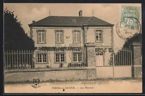 AK Theil-sur-Vanne, La Mairie et l`École Communale