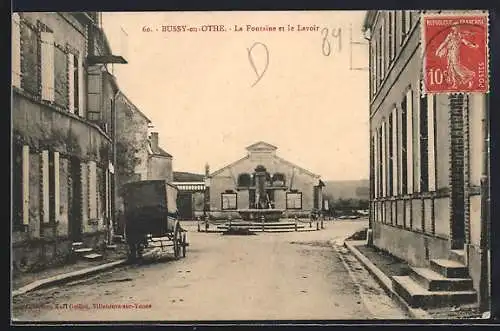 AK Bussy-en-Othe, La Fontaine et le Lavoir