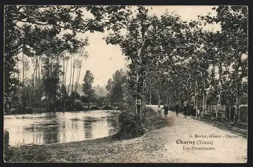 AK Charny /Yonne, Les Promenades
