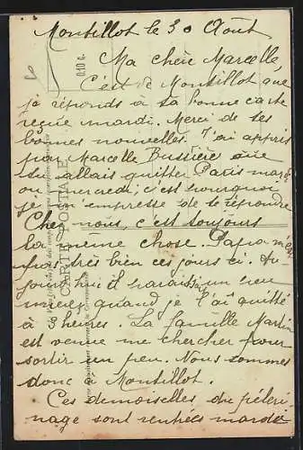 AK Montillot /Yonne, Le Monument aux Morts