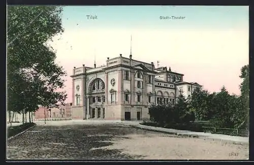 AK Tilsit, Vorderseite des Stadt-Theaters