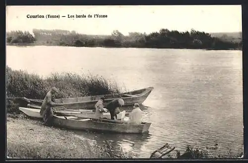 AK Courlon /Yonne, Les bords de l`Yonne avec des barques et des pêcheurs