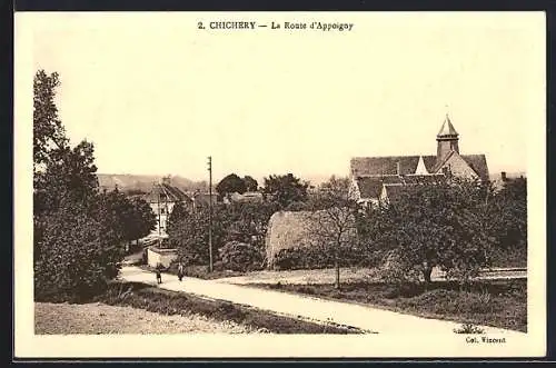 AK Chichery, La Route d`Appoigny avec vue sur l`église et la campagne environnante