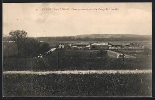 AK Chemilly-sur-Yonne, Vue panoramique, Le Camp de Chemilly