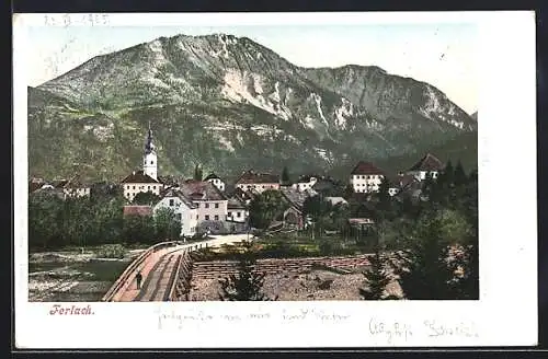 AK Ferlach, Ortsansicht mit Strassenbrücke und Bergpanorama, Mauer