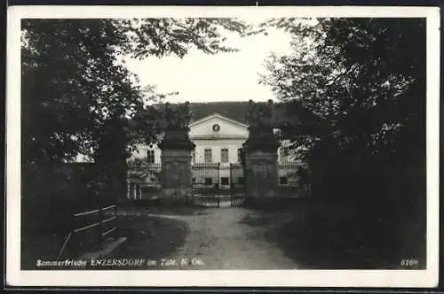 AK Enzersdorf im Tale, Schloss, Eingangstor