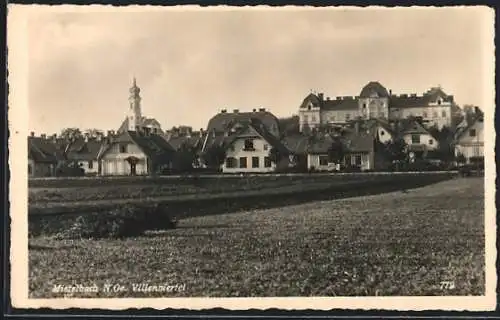 AK Mistelbach /N. Oe., Villenviertel mit Kirche