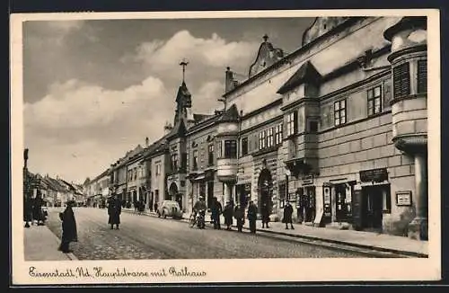 AK Eisenstadt, Hauptstrasse mit Rathaus und Passanten