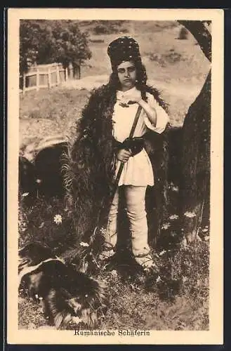 AK Rumänische Schäferin mit ihrem Hund