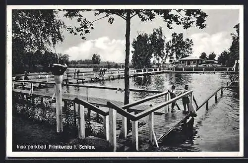 AK Primkenau i. Schles., Blick in das Inselparkbad