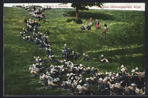 AK Arys, Infanterie in Deckung auf Truppenübungsplatz