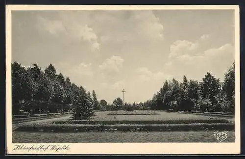AK Waplitz, Teilansicht Heldenfriedhof, Kreuz