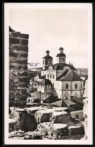 AK Smolensk, Blick zur Dreifaltigkeitskirche durch Maueröffnung