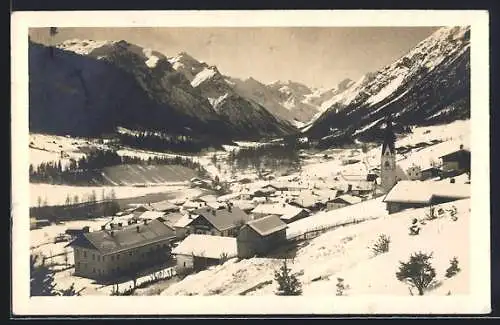 AK Trins im Gschnitztal, Teilansicht mit Kirche im Schnee