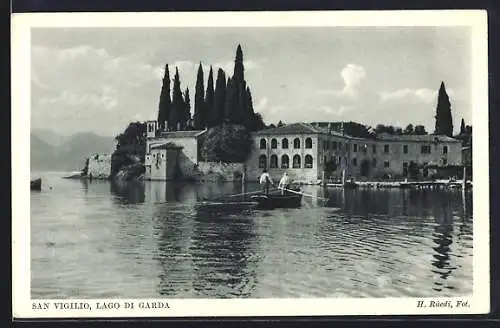 AK San Vigilio /Lago di Garda, Panorama mit Boot