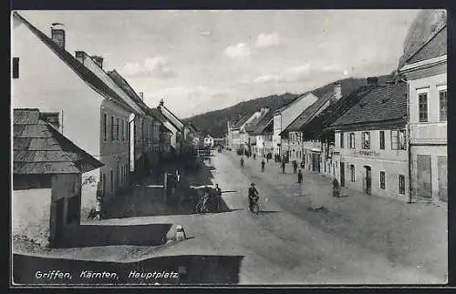 AK Griffen /Kärnten, Passanten am Hauptplatz