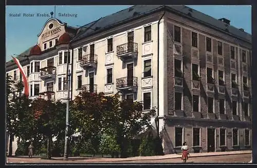 AK Salzburg, Hotel Roter Krebs mit Passantin