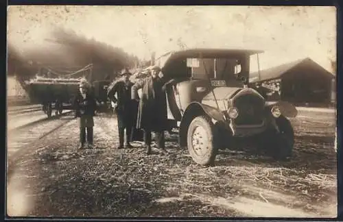 Foto-AK Lastkraftwagen Saurer, Spiegelverkehrte Aufnahme