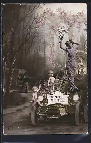 Fotomontage-AK Bonne Année, Greisin und Kleinkinder mit Dame auf Auto