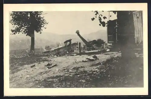 Foto-AK Flugzeuge auf einem Feld
