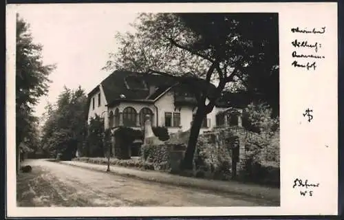 Foto-AK Adalbert Defner: Strassenpartie mit Villa