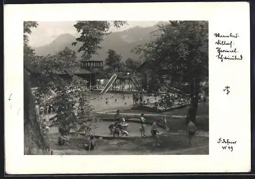 Foto-AK Adalbert Defner: Villach, Thermalbad mit Besuchern