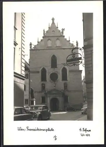 Foto-AK Adalbert Defner: Wien, Franziskanerplatz mit Restaurant am Franziskanerplatz