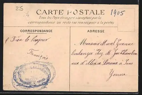 AK Villeneuve-la-Guyard, Grande Rue mit Hôtel de la Croix Verte