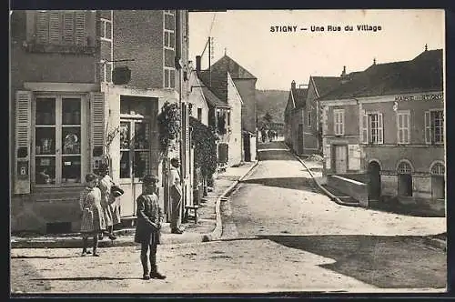 AK Stigny, Une Rue du Village