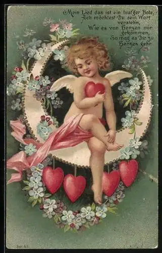 Präge-AK Amor mit Herzen sitzt auf einer Mondsichel