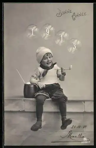 AK Kleiner Junge macht Seifenblasen, Bonne Année 1913