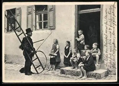 AK Kinder begrüssen einen Schornsteinfeger