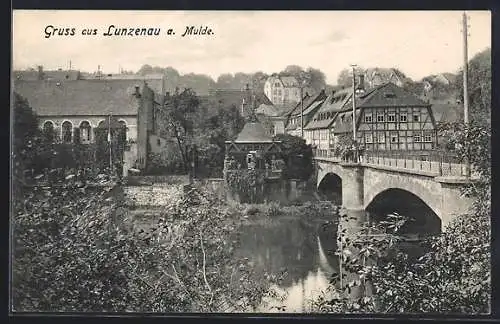 AK Lunzenau a. Mulde, Flusspartie mit Brücke