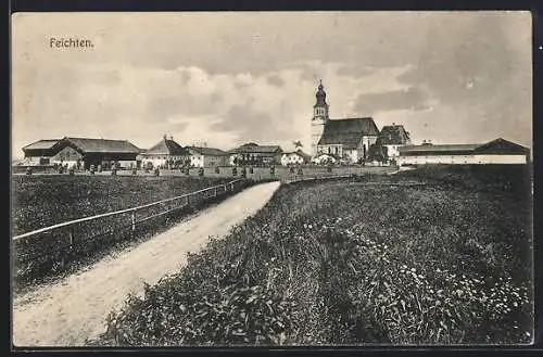 AK Feichten, Ortsansicht vom Feldweg aus